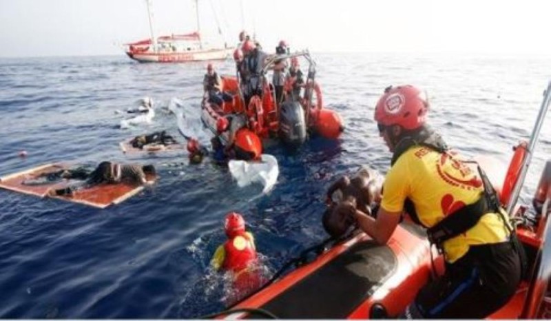 بينهم امرأة .. مقتل 7 مهاجرين غرقاً في المغرب