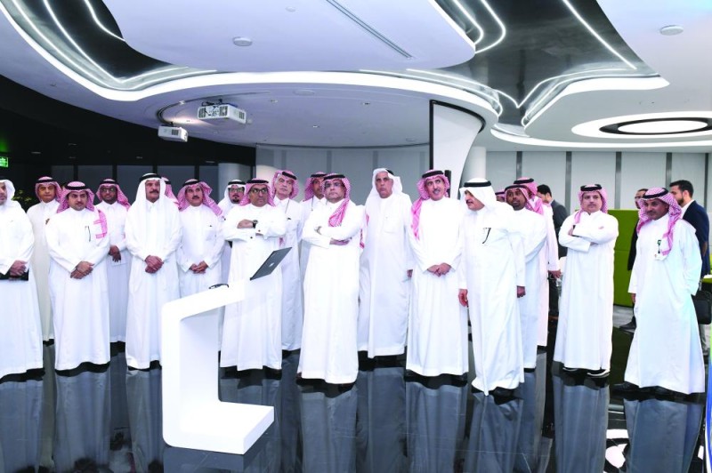 اليوم تقف على معامل أرامكو في «بقيق» و«خريص»