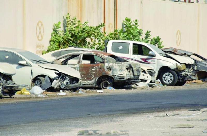 المركبات التالفة.. ألغام في شوارع «خالدية الدمام»