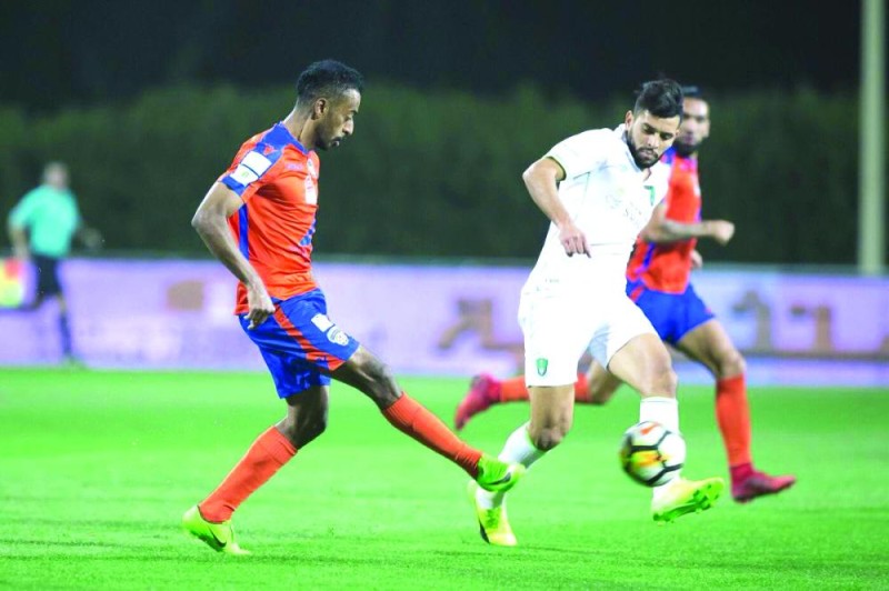 البرتقالي بلا فوز أمام الراقي
