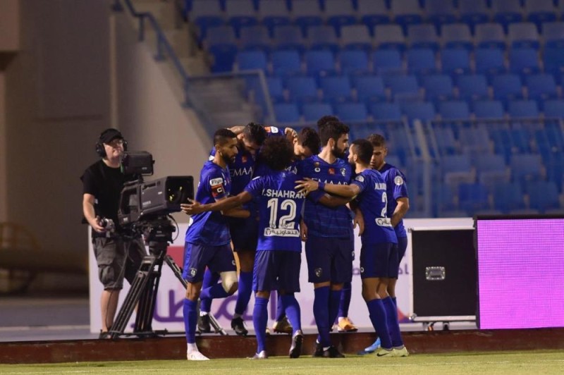 الهلال يؤمن الصدارة برباعية في الاتفاق