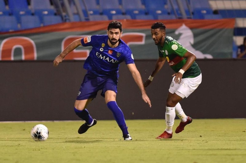 الهلال يؤمن الصدارة برباعية في الاتفاق