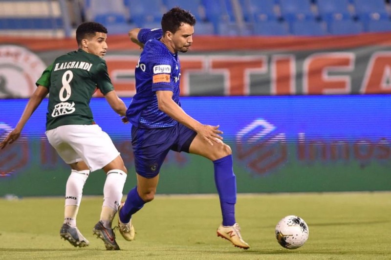 الهلال يؤمن الصدارة برباعية في الاتفاق