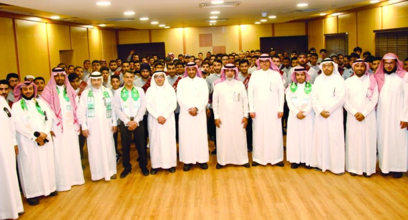 تقنية الأحساء تكرم 200 متفوق من جميع التخصصات