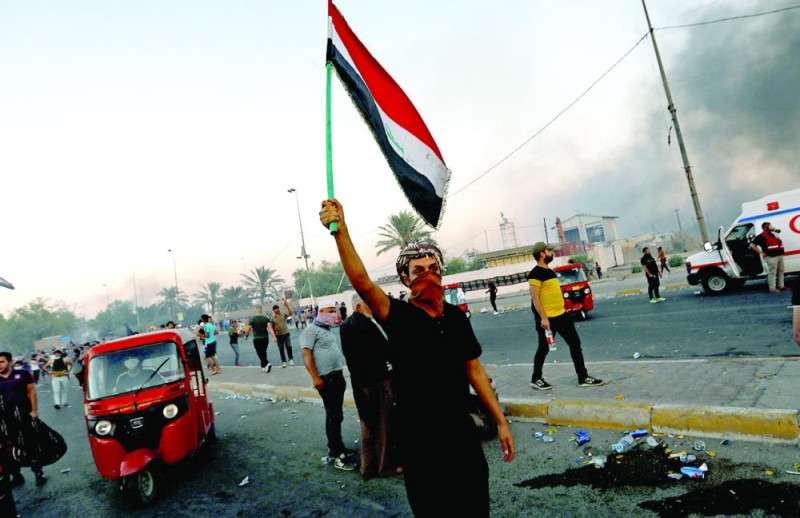 العراقيون يستنكرون تدخل الملالي بشؤونهم