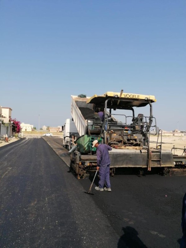 بدء سفلتة «مخططات المنح» بـ«الخفجي»
