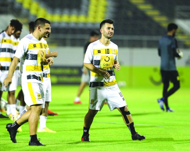 ضمك يجهز «النمور» في «التوقف»