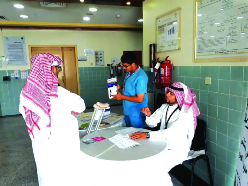 معرض توعوي عن العلاج الطبيعي بمستشفى العيون