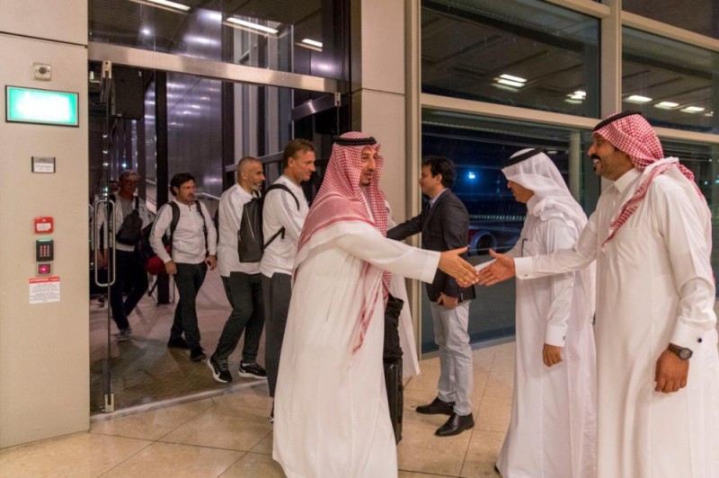 الأخضر يصل الأردن لمواجهة فلسطين