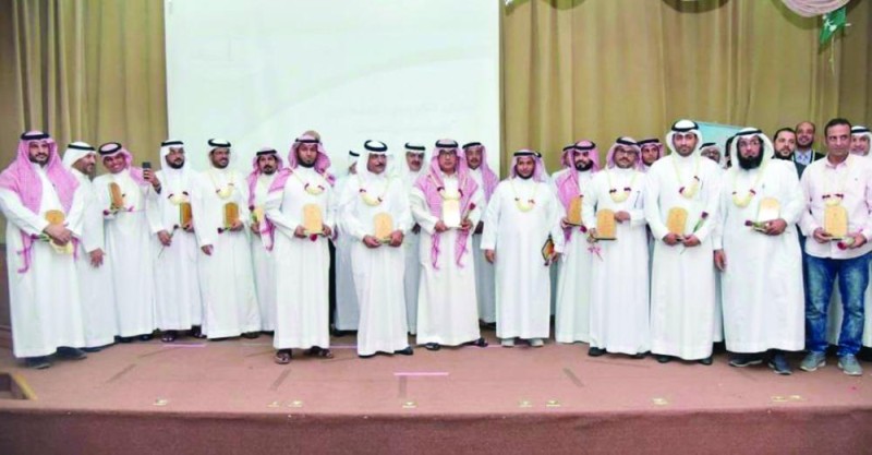 تكريم 42 معلما وقائدا بتعليم شمال جدة