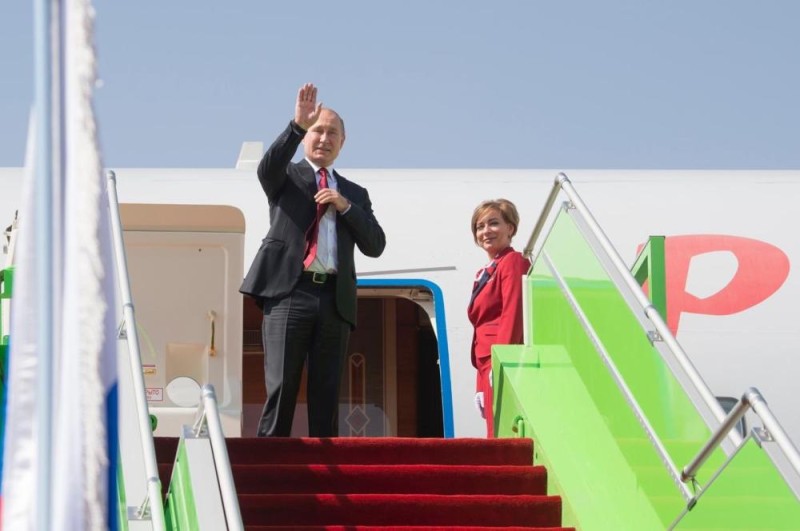الرئيس الروسي يغادر الرياض