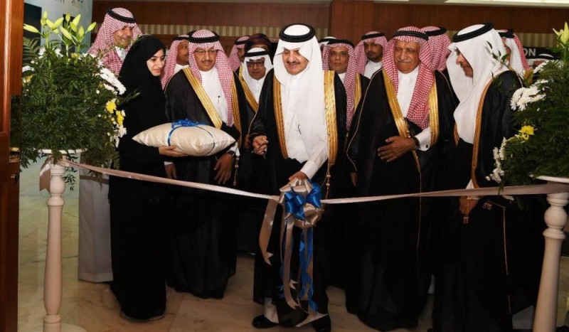 أمير الشرقية ينوه بتعزيز المسؤولية الإجتماعية للقطاع الخاص