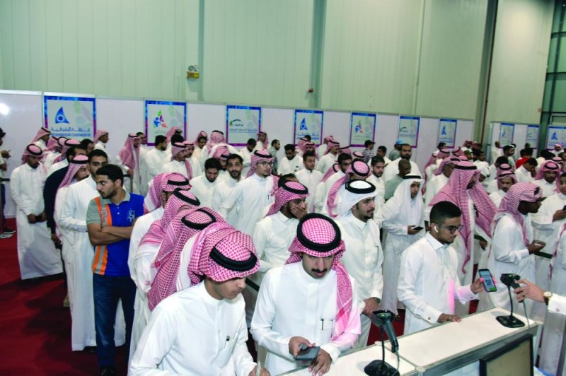 منصة إلكترونية لطالبي العمل في «وظائف 2019»