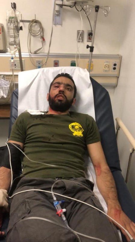 لبنان .. المتظاهرون يعتدون على رجال الدفاع المدنى
