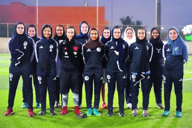 جدة إيغيلز يتصدر دوري جدة النسائي