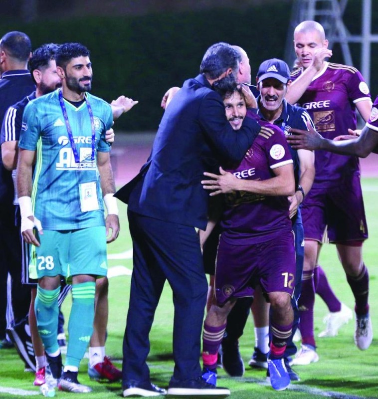 الغامدي يهدي الفيصلي نقاط الحزم