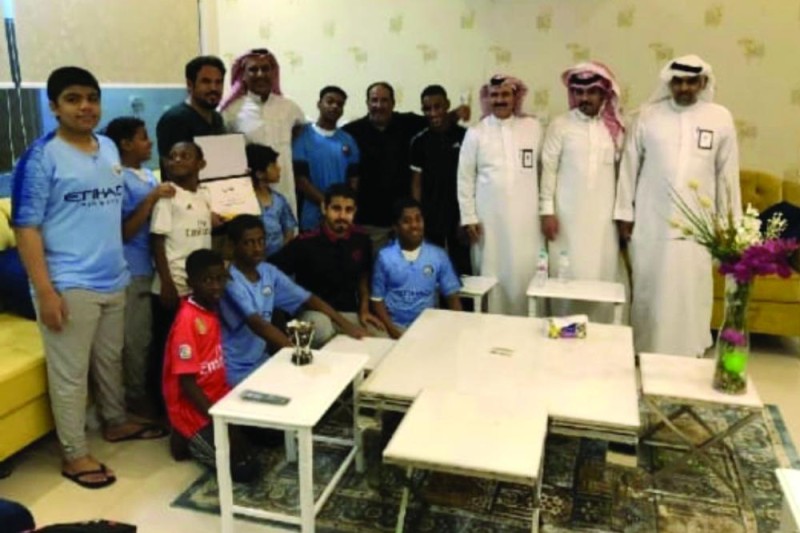 «التوجيه الاجتماعية» بالدمام تكرم «المطيري»