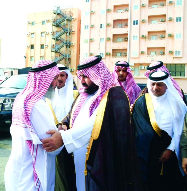 نقل تعازى القيادة لذوي الشهيدين «مجممي» و«دغريري»