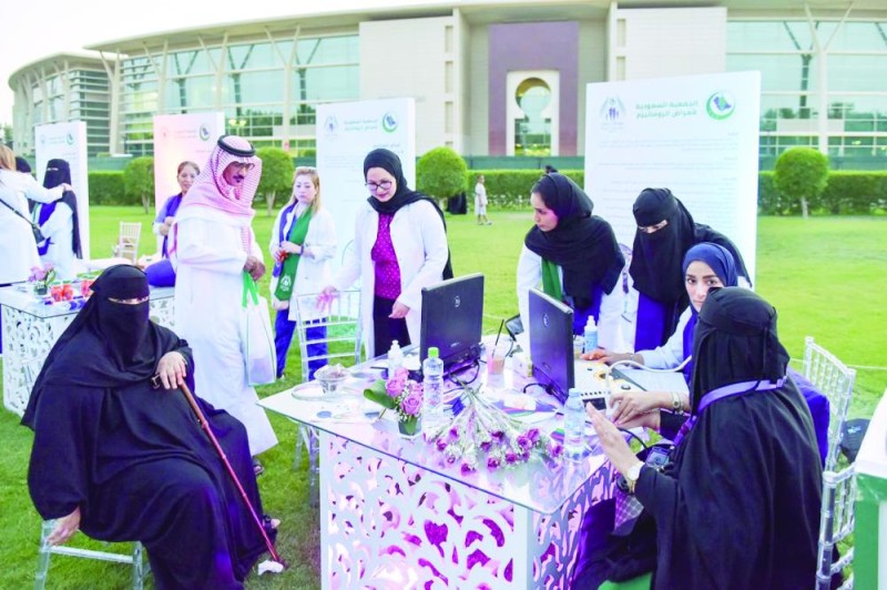 «هشاشة العظام».. الخطر الصامت