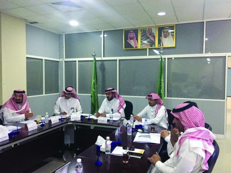 «بلدي بقيق» يناقش تخصيص موقع للتخييم
