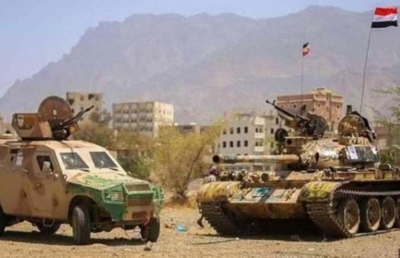 الجيش اليمني يسيطر على الخط الدولي بين كتاف والبقع