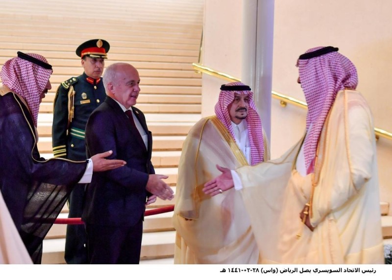 رئيس الاتحاد السويسري يصل الرياض