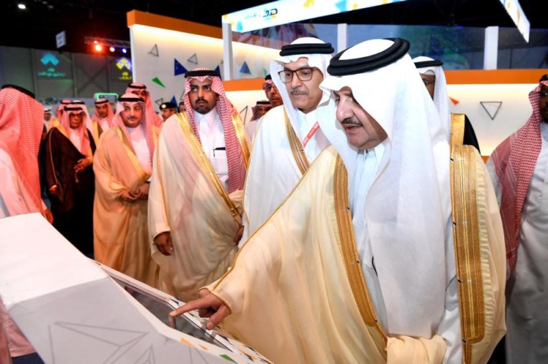 أمير الشرقية: الشباب المحرك الرئيس لتطور بلادنا