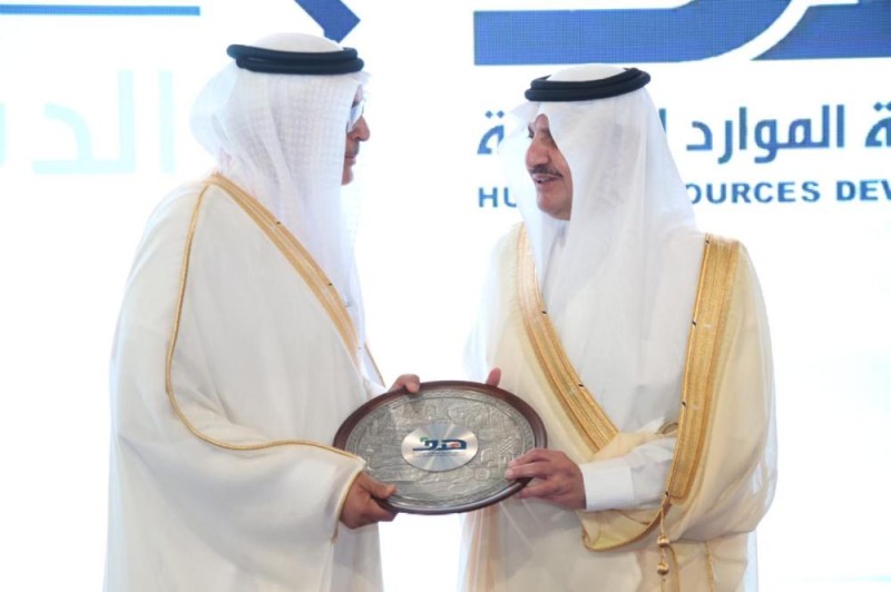 أمير الشرقية: الشباب المحرك الرئيس لتطور بلادنا