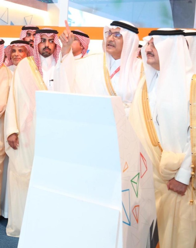 أمير الشرقية: الشباب المحرك الرئيس لتطور بلادنا