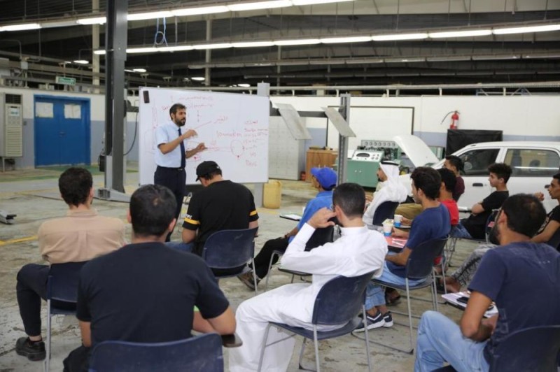 تقنية الأحساء تؤهل الخريجين لسوق العمل