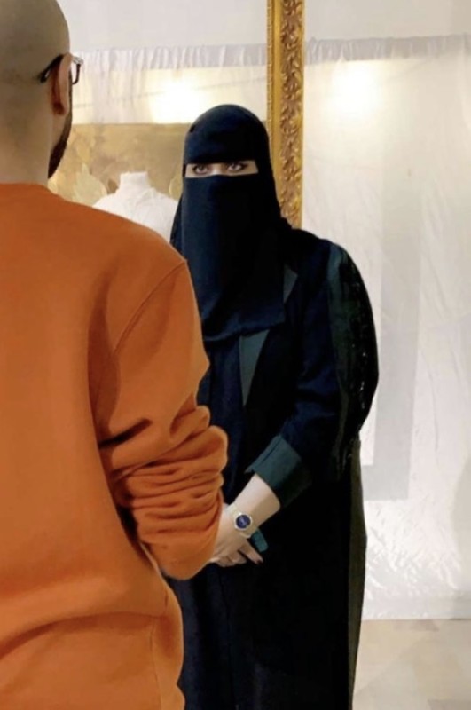 تشكيلية: اللوحة كائن حي وأترجم «أحاسيس» بلغة الفن