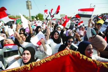 الطلاب ينضمون للمحتجين.. والمظاهرات تجتاح العراق