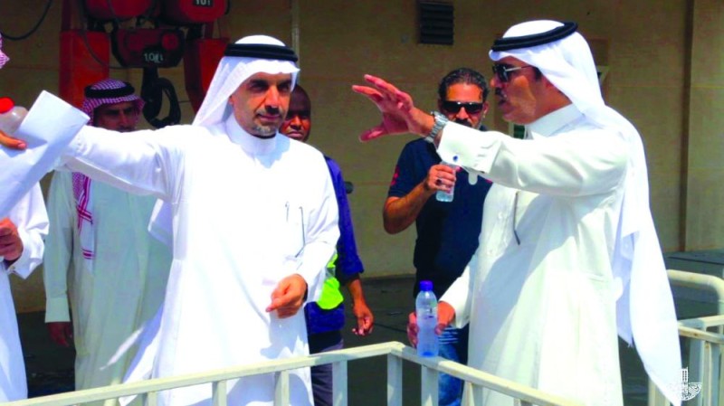 تنظيف 1136 مصيدة أمطار برأس تنورة