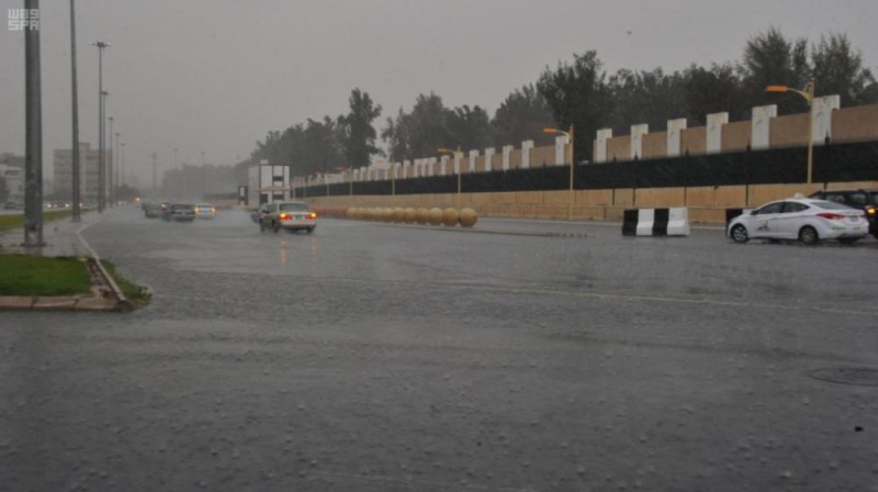 فرصة لهطول أمطار على الشرقية وضباب على بعض المناطق
