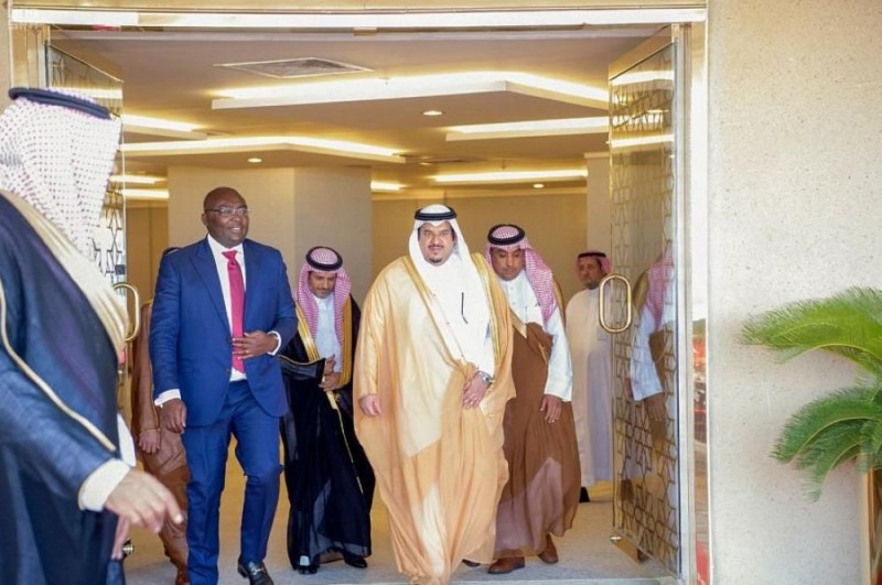نائب رئيس غانا يغادر الرياض