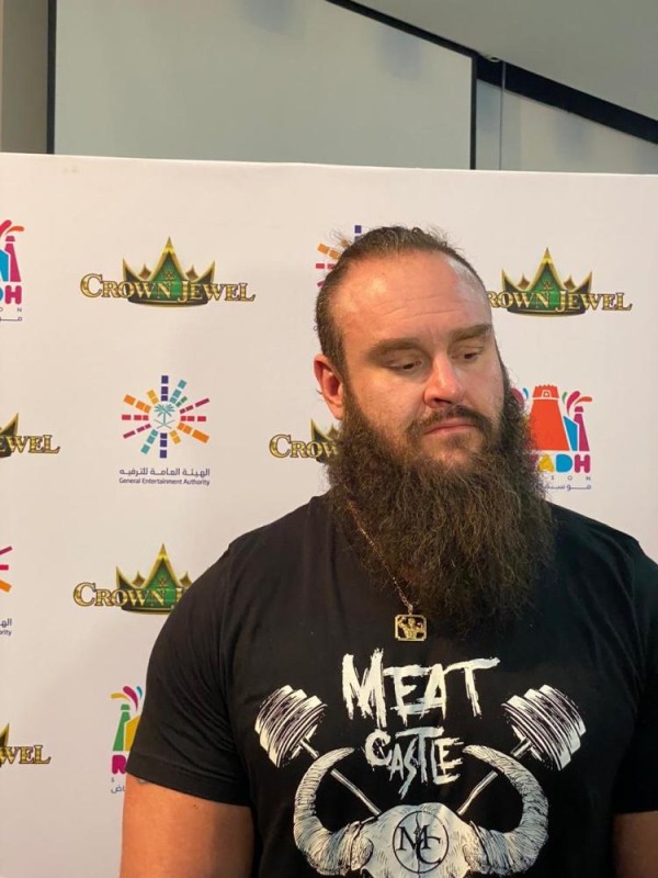 أبطال WWE على موعد غداً في الرياض