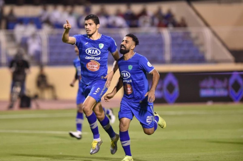 تعادل إيجابي بين الفتح والهلال