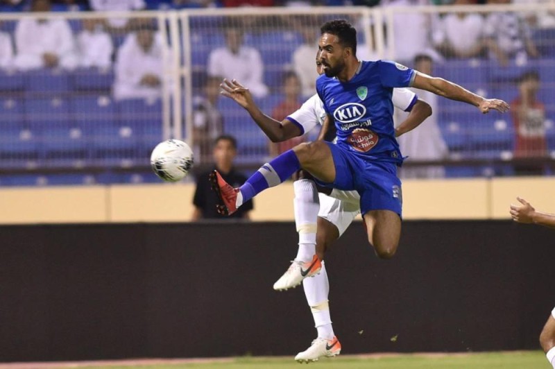 تعادل إيجابي بين الفتح والهلال