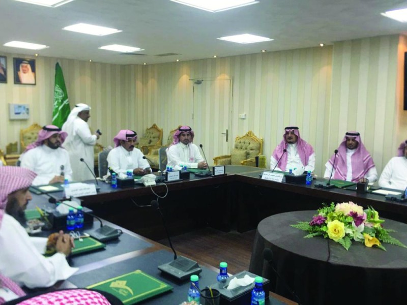 «بلدي بقيق» و«عنيزة» يتبادلان الخبرات والمبادرات