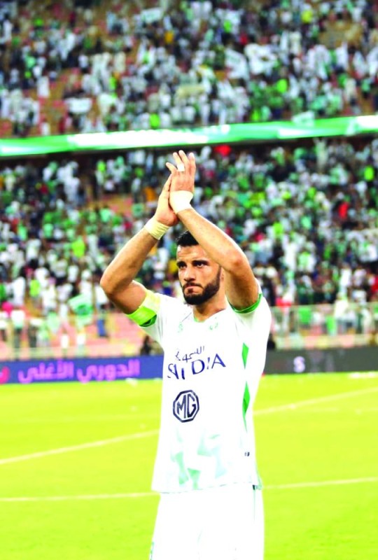 من يومه والأهلــي هذي علومه