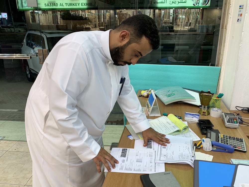 إغلاق 45 منشأة مخالفة بالخبر