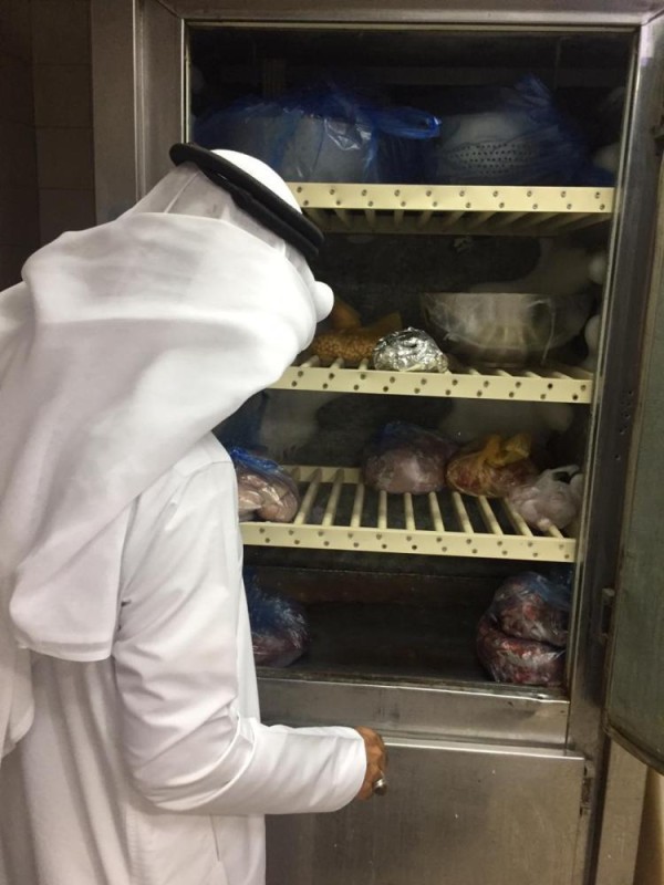 إتلاف 179 كيلو أغذية فاسدة بـ«عنك»