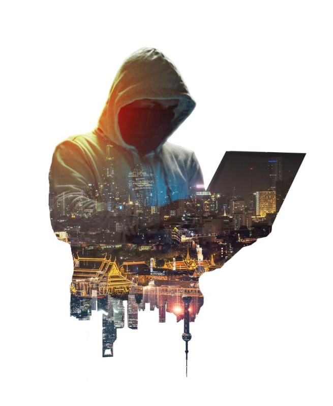 قراصنة يقتحمون «آب ستور»