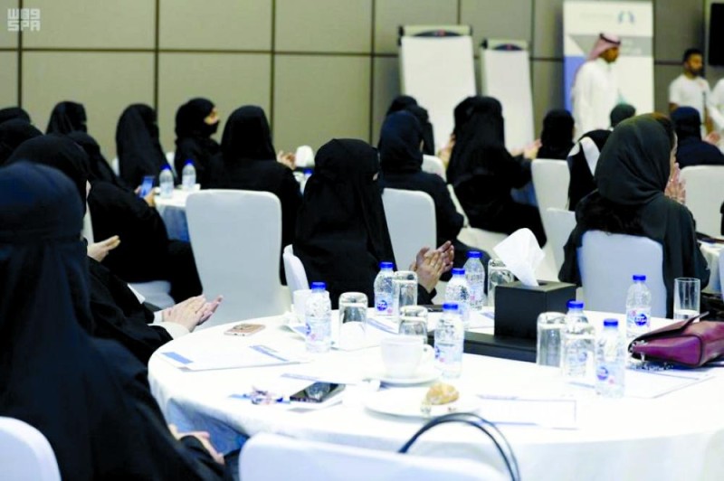 ورشة توعوية بالخدمة المدنية عن «النزاهة»