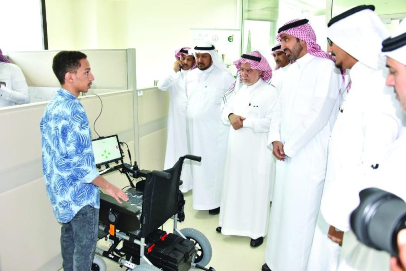وزير العمل: خفض مدة تأسيس الجمعيات إلى 60 يوما