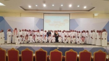 محافظ بقيق يلتقي طلاب جامعة الإمام محمد بن سعود