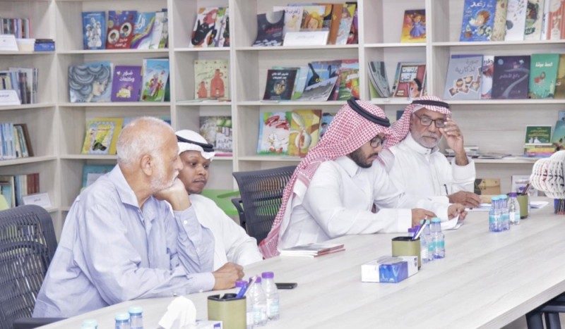 نشر وترجمة الكتب في «ناقش كتابك» بـ «أدبي الشرقية»