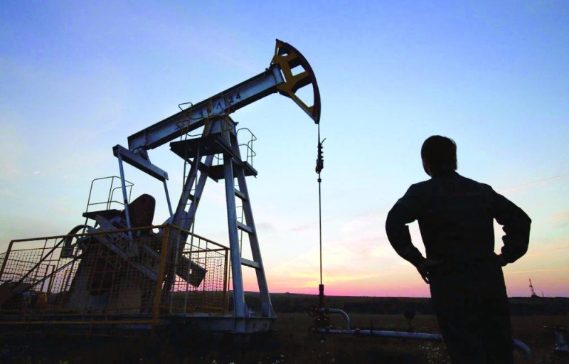 0.7 % تراجعا في أسعار النفط