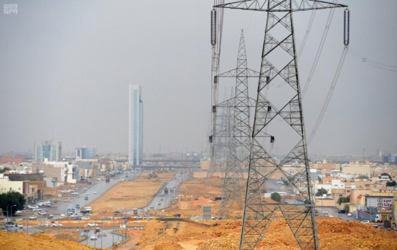 مدني الرياض : لا تخاطر بقطع مياه السيول