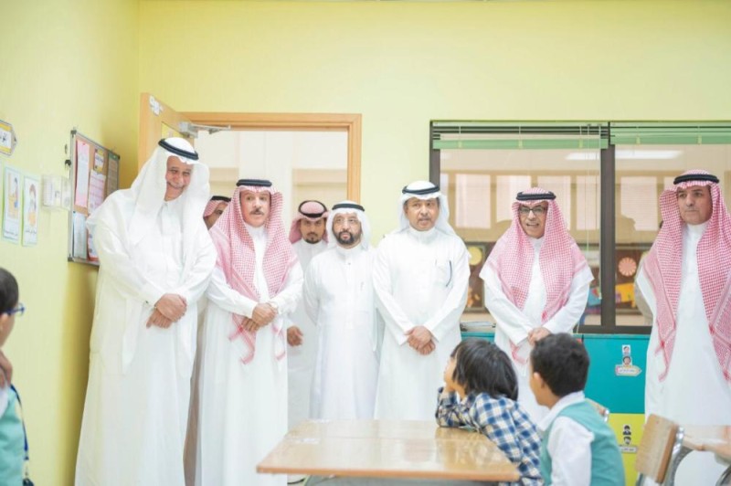 محافظ الجبيل يزور «إرادة» ويطلع على برامجها التأهيلية